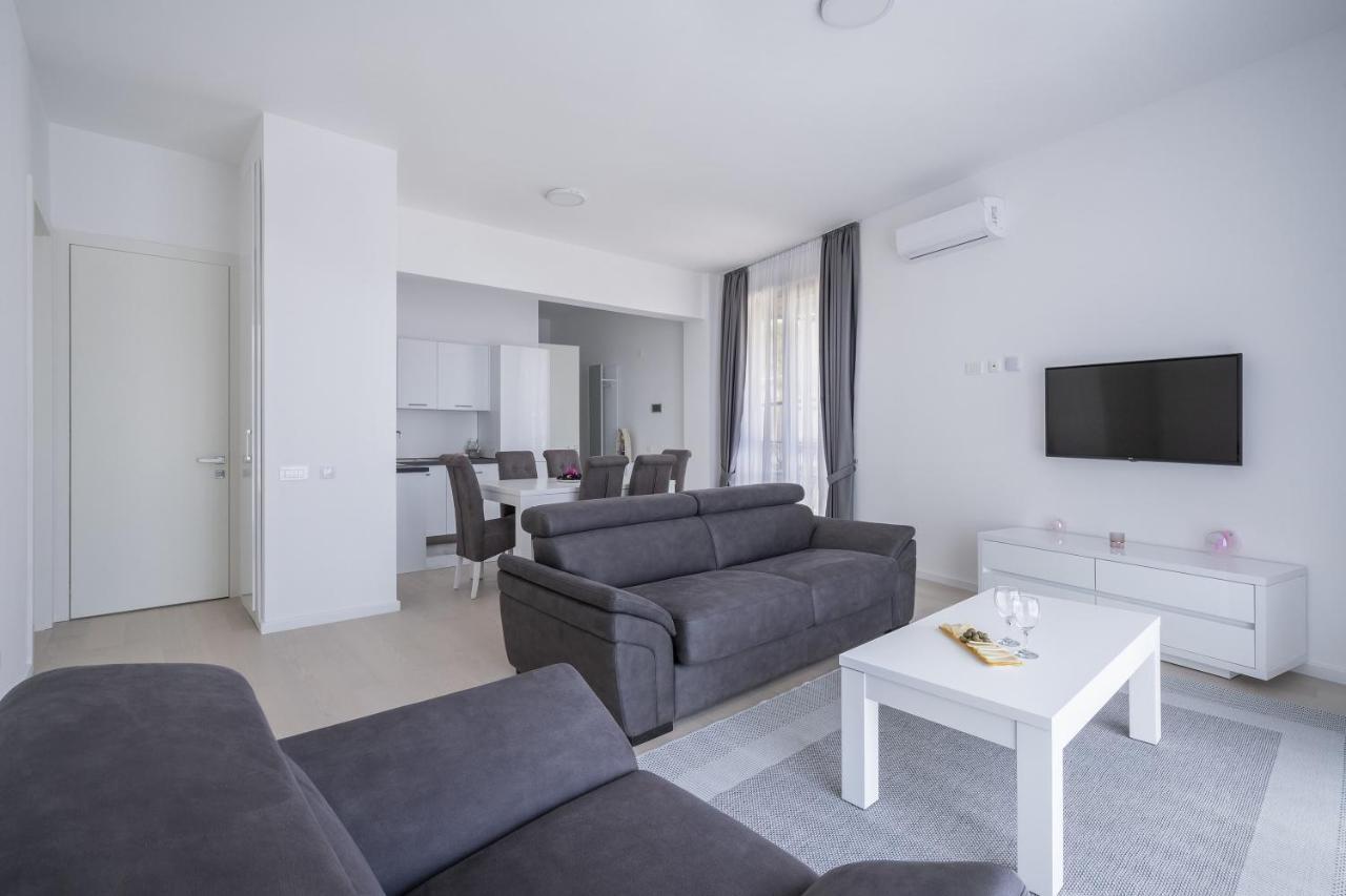Montesun Apartments Becici Boreti Eksteriør billede