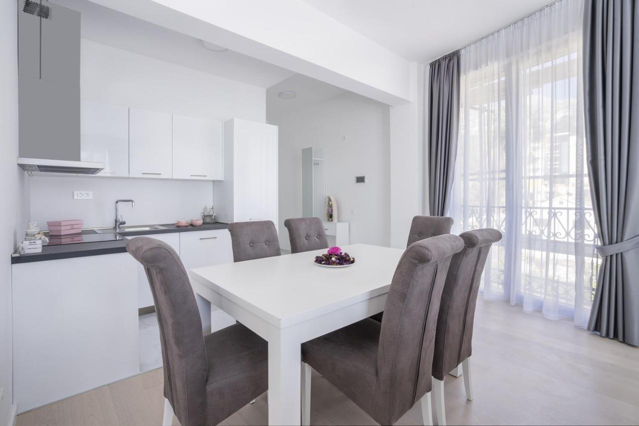 Montesun Apartments Becici Boreti Eksteriør billede