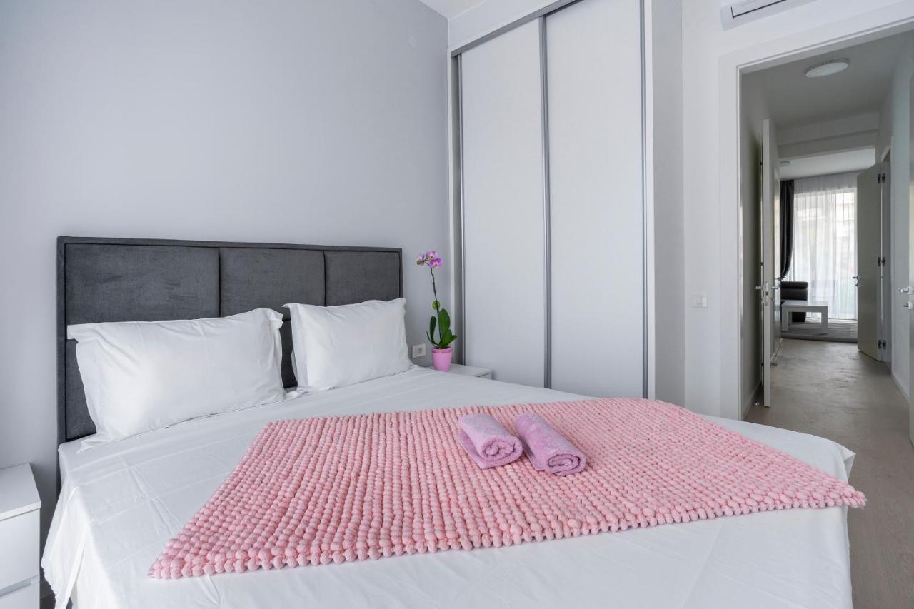 Montesun Apartments Becici Boreti Eksteriør billede