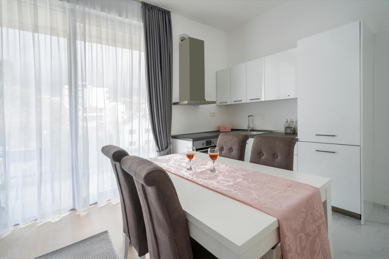 Montesun Apartments Becici Boreti Eksteriør billede